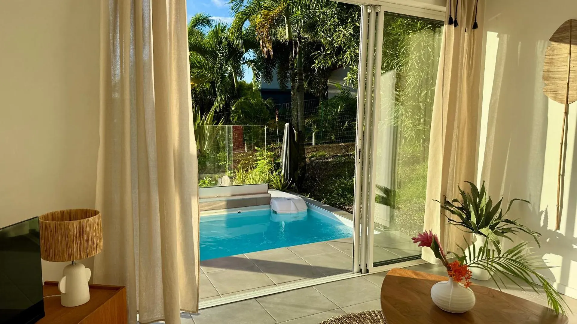 Appartement Terrasse Vue Mer Piscine Privee 2 Chambres Les Trois-Ilets Martinique
